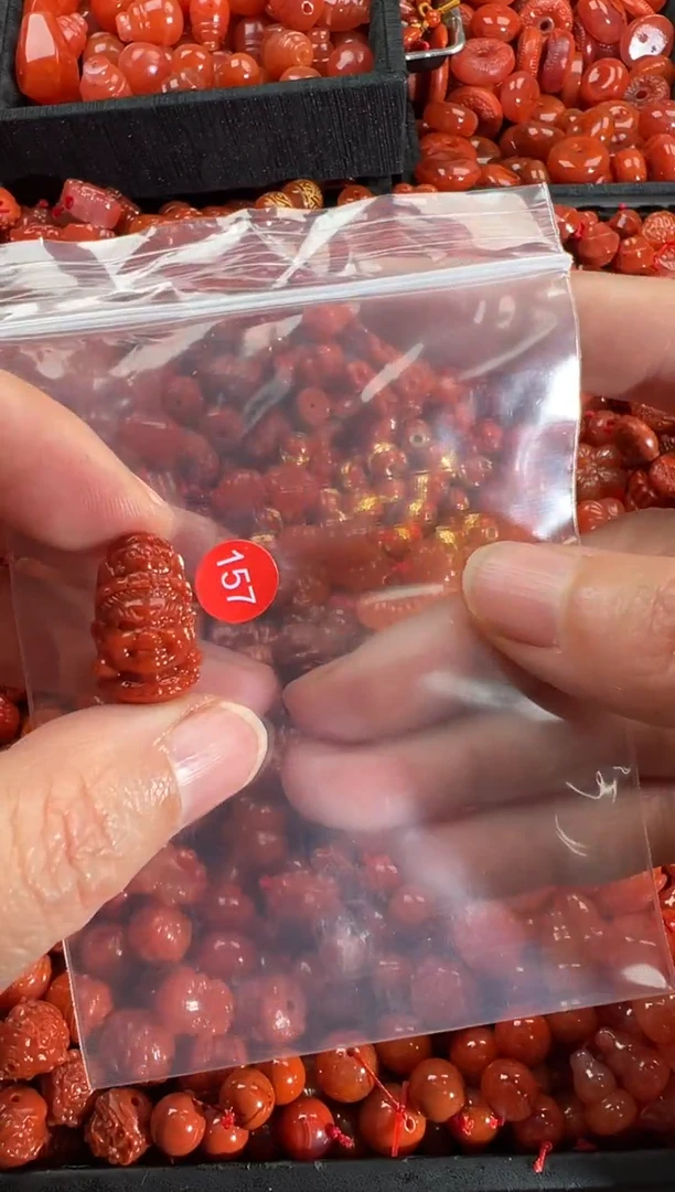 【闪购商品】南红玛瑙颈饰未镶嵌1