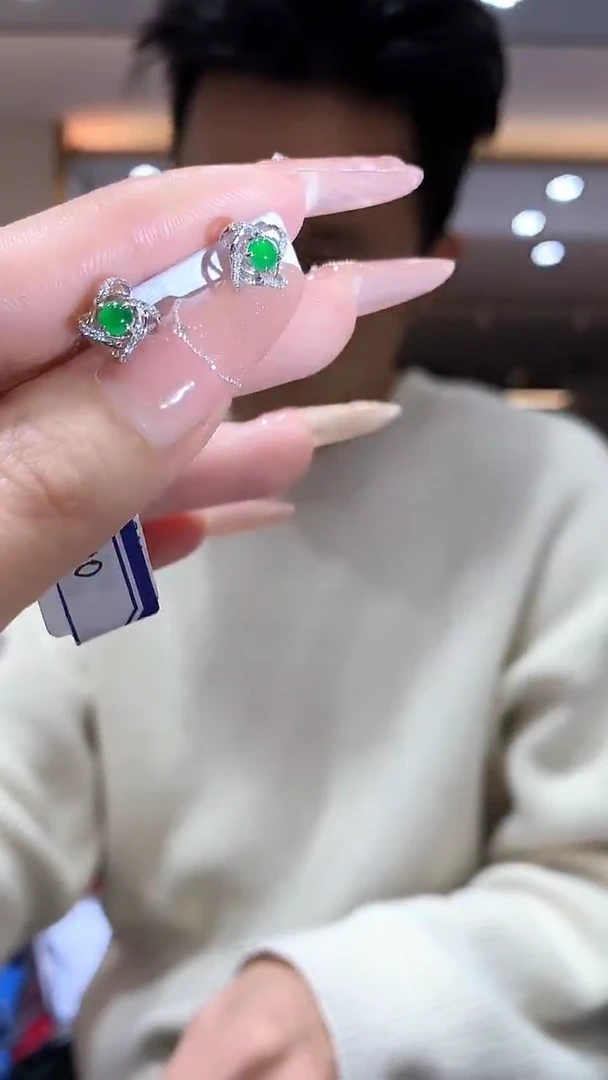 【闪购商品】翡翠耳饰18K金镶嵌耳饰YC