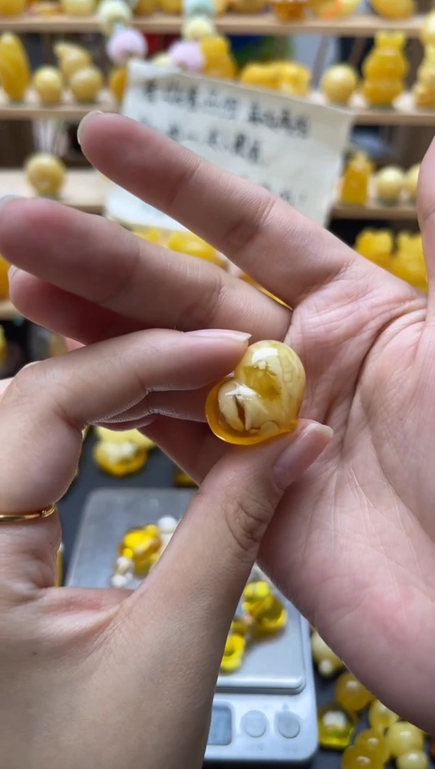 琥珀未镶嵌珠宝奇石055琥珀蜜蜡微瑕花粉