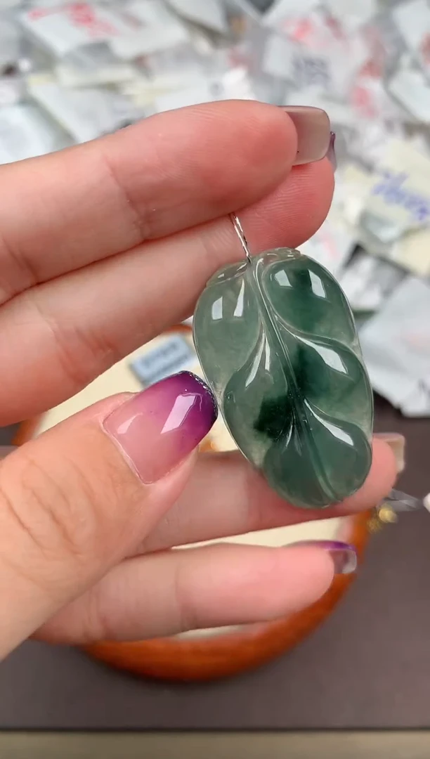 翡翠挂件未镶嵌一