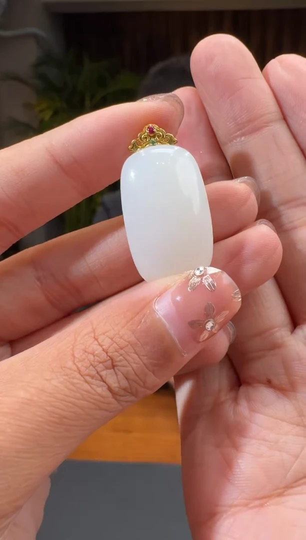 【闪购商品】和田玉8818K金镶嵌2.13武磊多样性发货