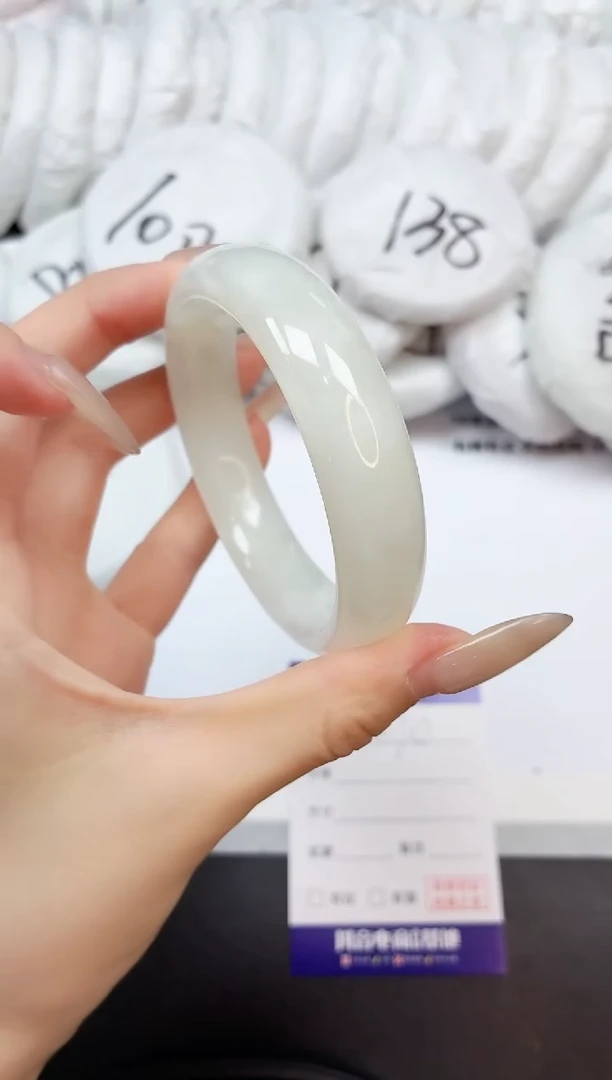 和田玉手镯未镶嵌2K70-58