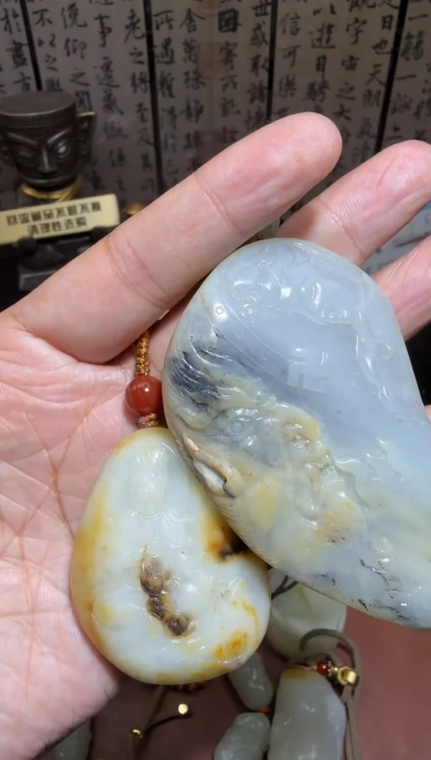 未镶嵌和田玉挂件和田玉