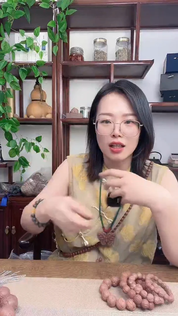 泥塑三皇香方的舍得车挂