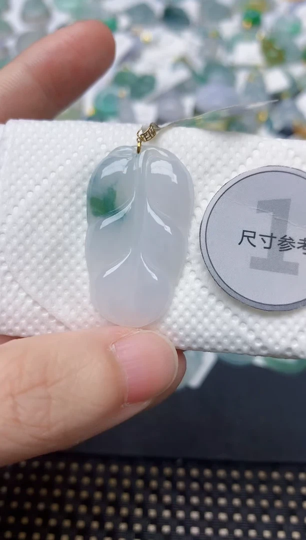 颈饰18K金镶嵌翡翠天然缅甸A货翡翠