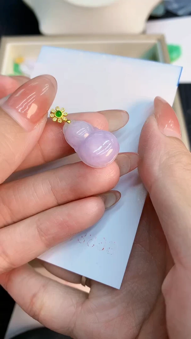 翡翠未镶嵌吊坠(不含链)1