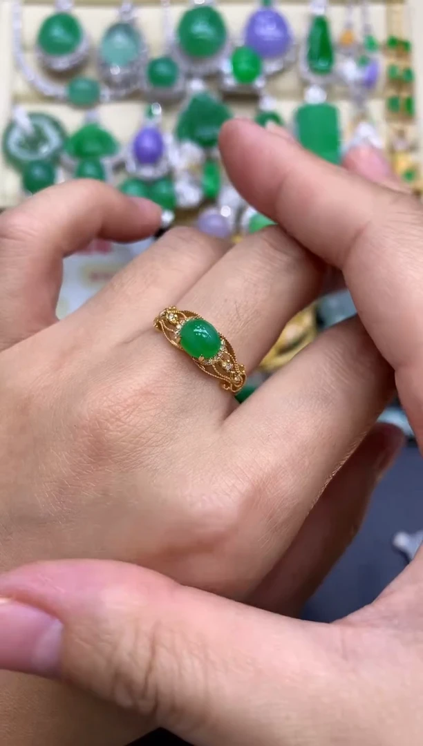 18K金镶嵌戒指翡翠367-中国好珍宝