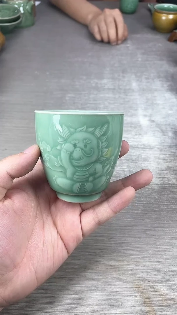 龙泉青瓷仓储福利微微暇