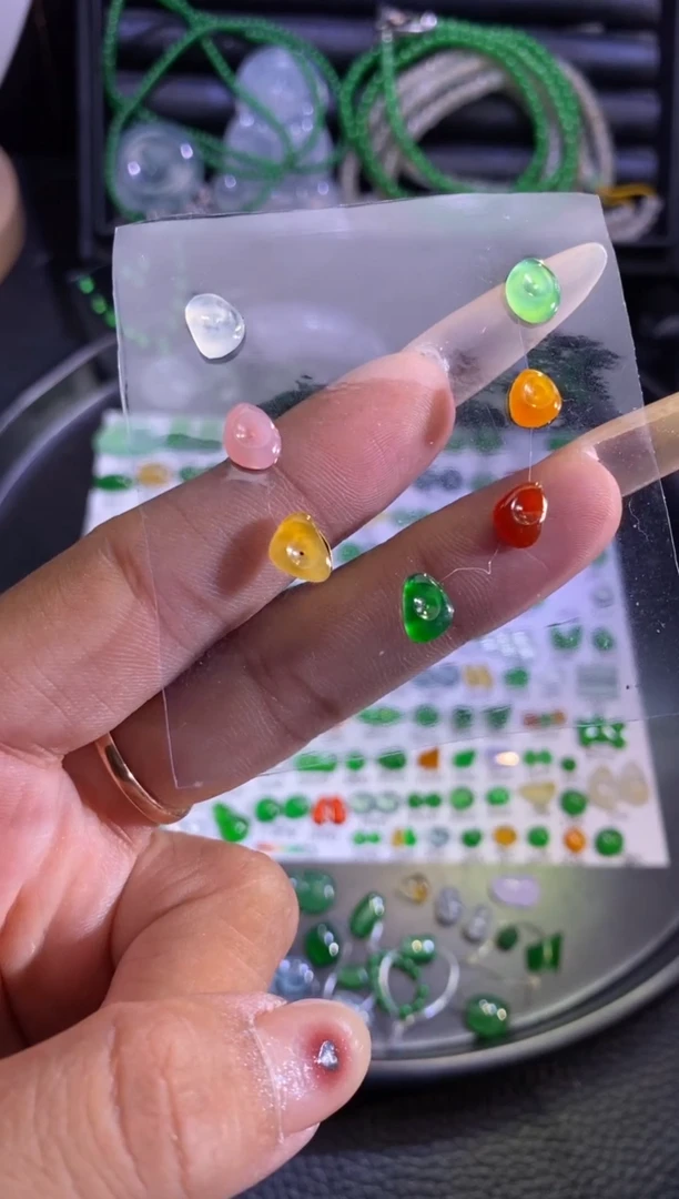 未镶嵌挂件翡翠扣子