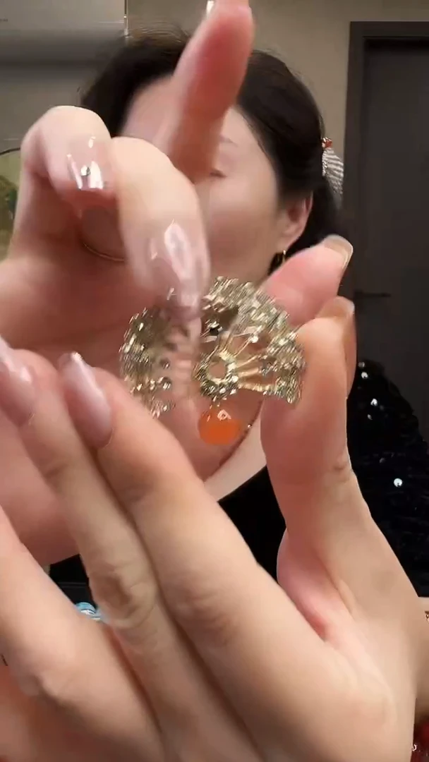 合金胸针南红玛瑙/YJ