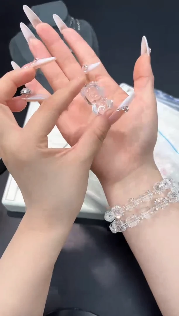 银S925镶嵌吊坠(不含链)水晶19d多样性发其一【1个】默认微瑕