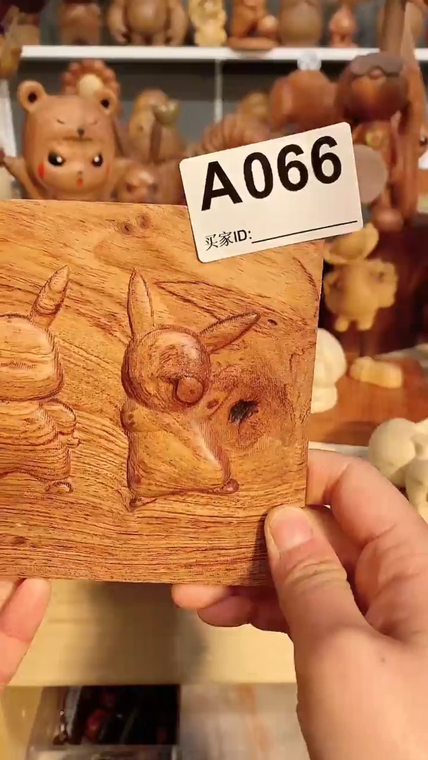 【闪购商品】木木雕摆件可爱卡通