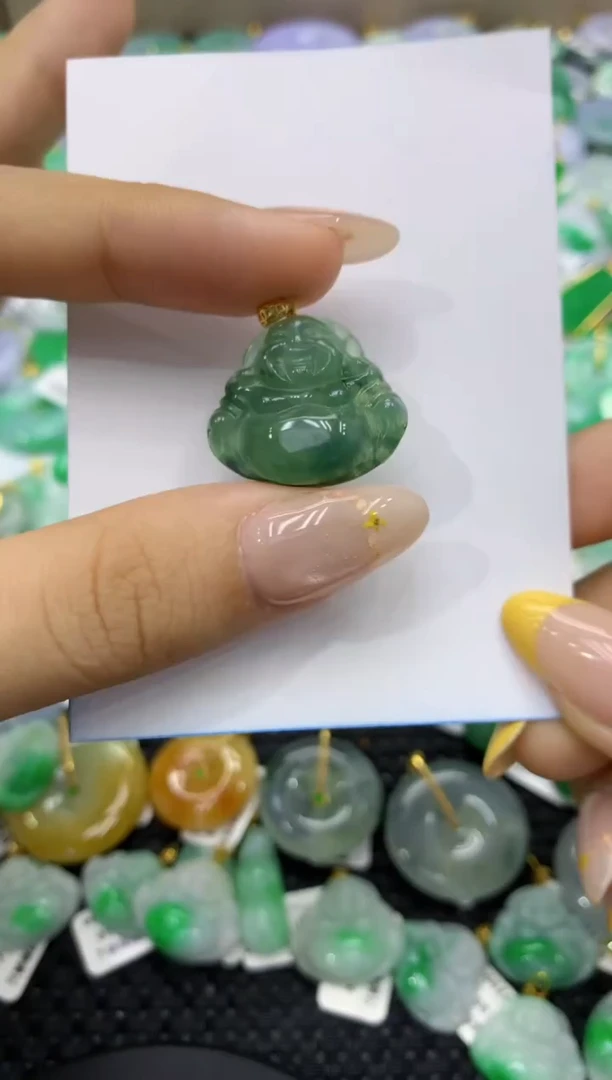 颈饰未镶嵌翡翠天然缅甸翡翠A货