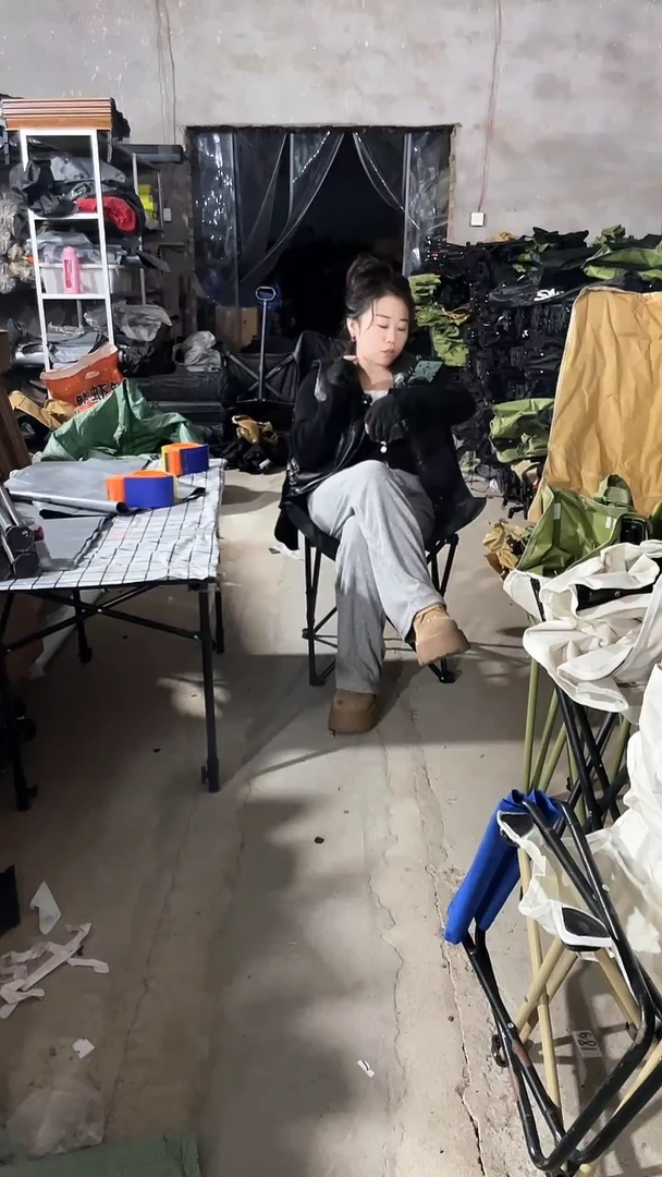 铁高背月亮椅  黑色