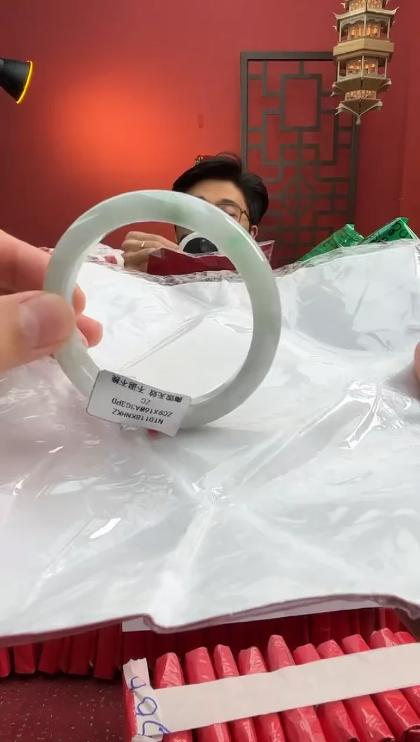 未镶嵌手镯翡翠翡翠手镯1