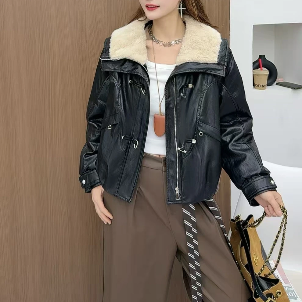 2025新款时尚气质翻领拼接极简风宽松型拉链加绒加厚款女外套秋冬