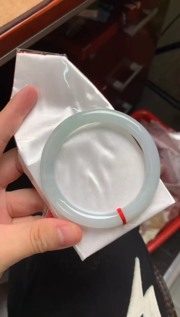 未镶嵌手镯翡翠手镯