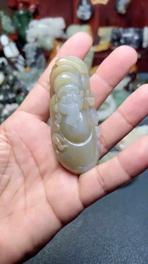 和田玉未镶嵌把件-