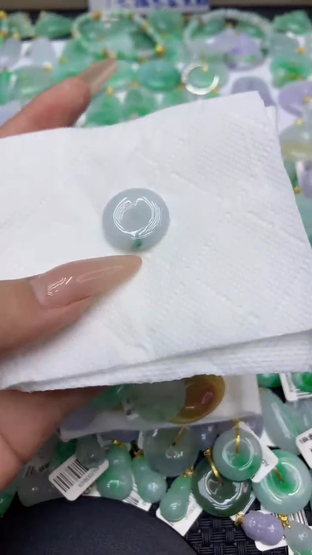翡翠未镶嵌颈饰11111111