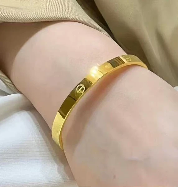 时尚一字卡家同款手镯男女a44