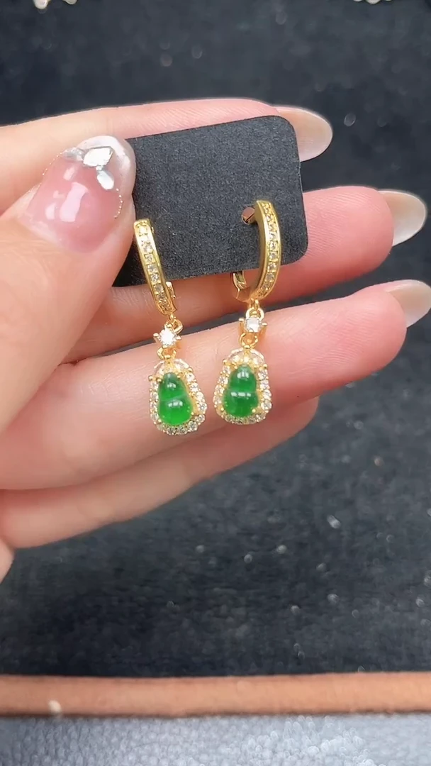 颈饰未镶嵌翡翠耳扣