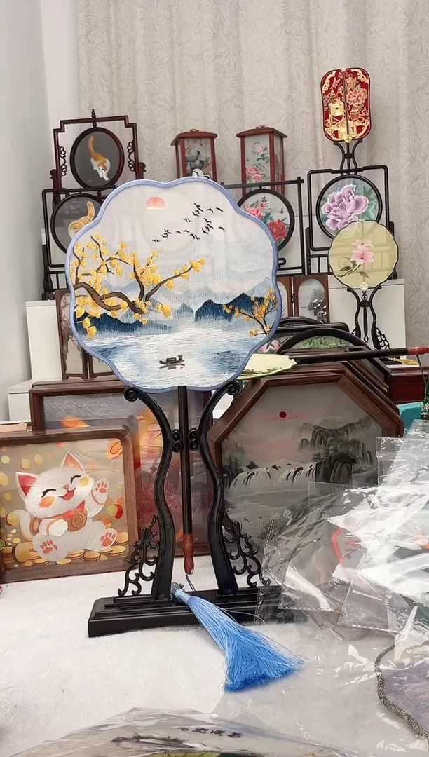 扇子绣作品手工团扇