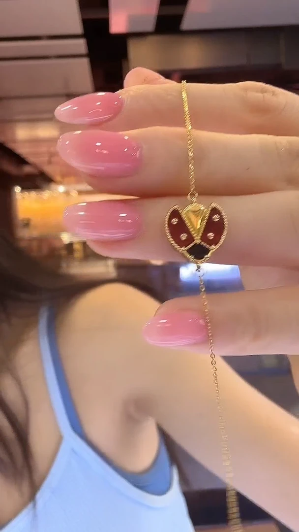 18K金镶嵌手链玛瑙/玉髓手链