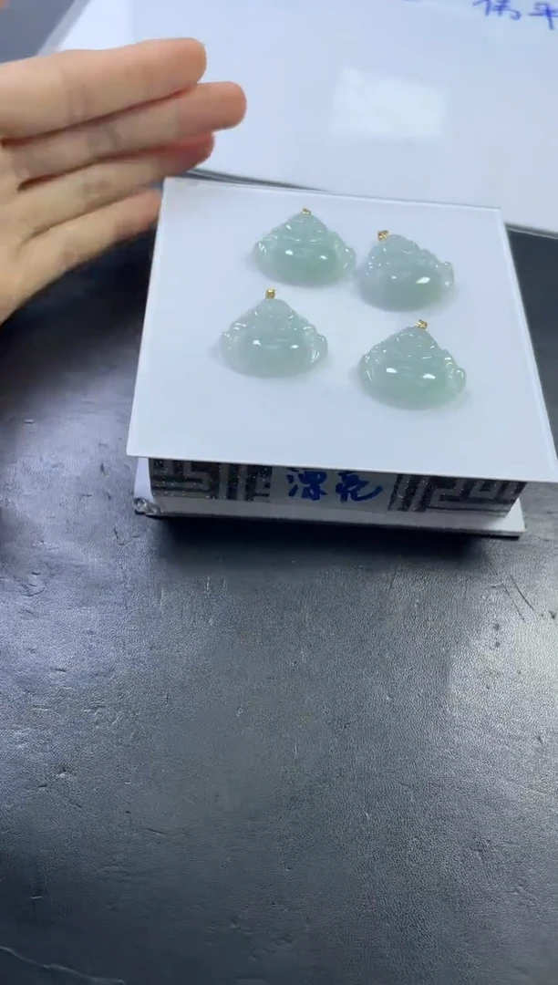 翡翠18K金镶嵌吊坠(不含链)佛公多样性发一件（配皮绳）
