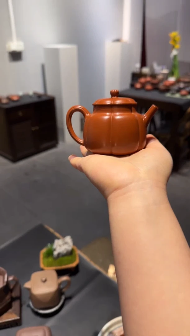 【闪购商品】紫砂茶壶繁花 朱泥