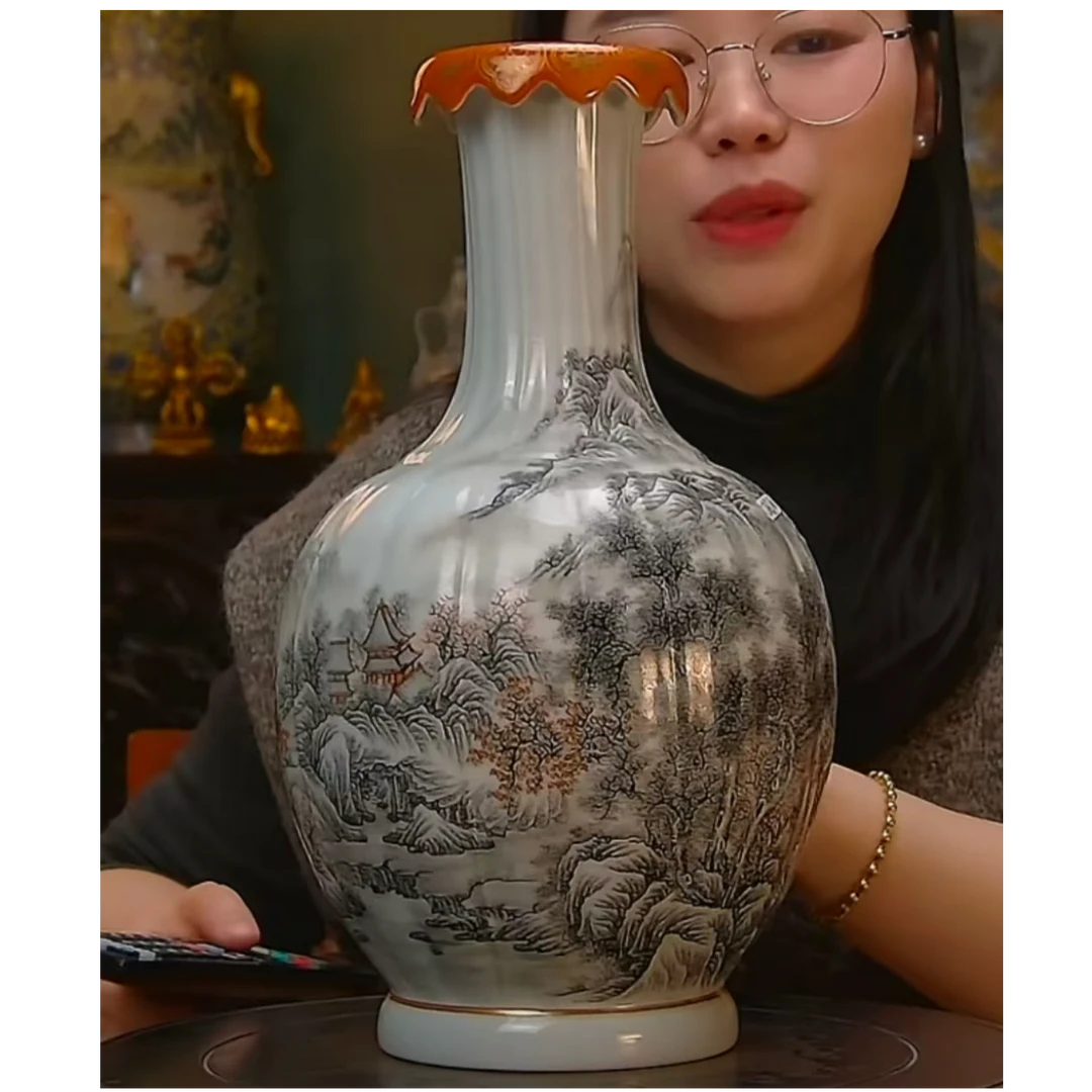 清    墨彩山水赏瓶