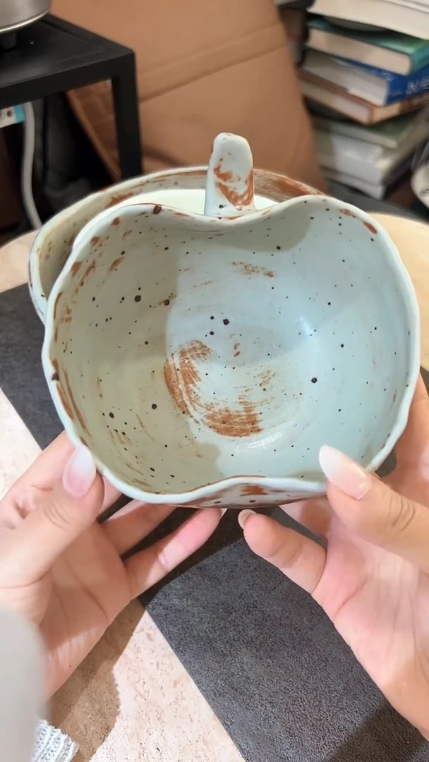 白瓷糖色手塑苹果碗