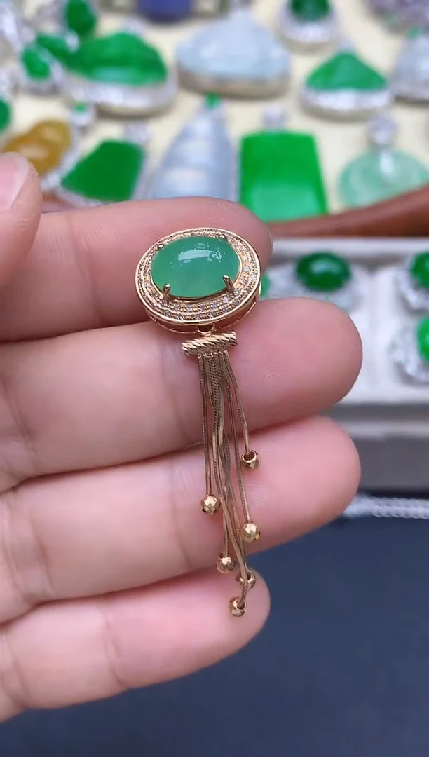 颈饰18K金镶嵌翡翠362-中国好珍宝