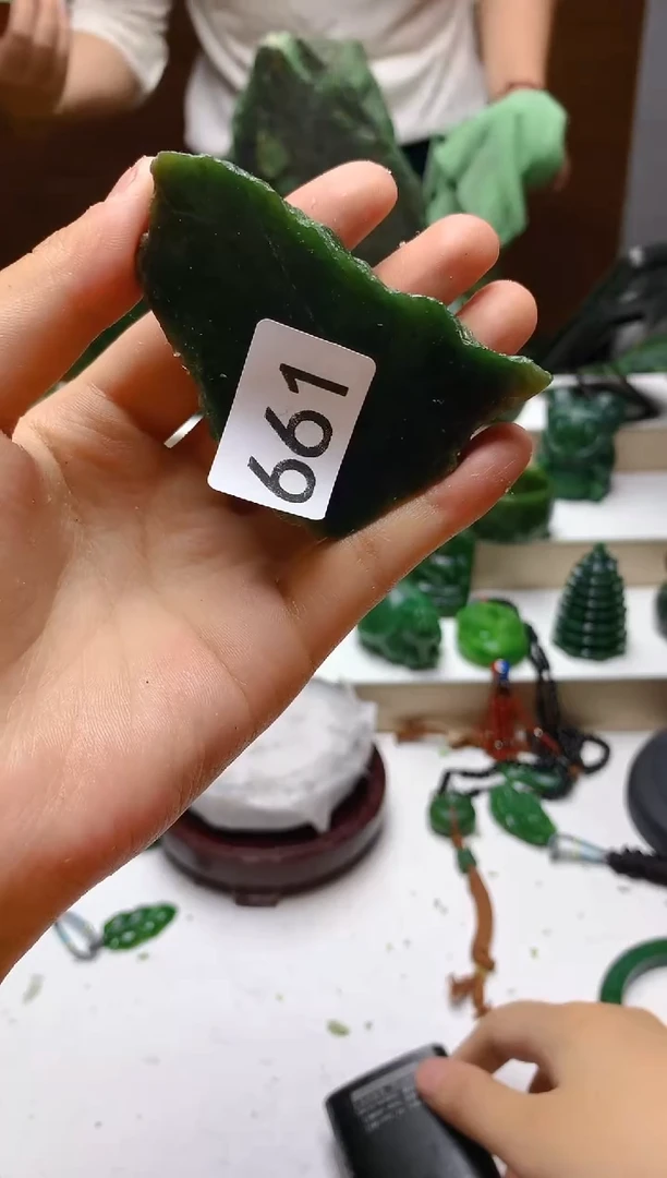 未镶嵌和田玉（碧玉）珠宝半成品?***?661