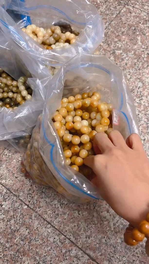 吊坠菩提根/象牙果混色栗子颜色随机一条
