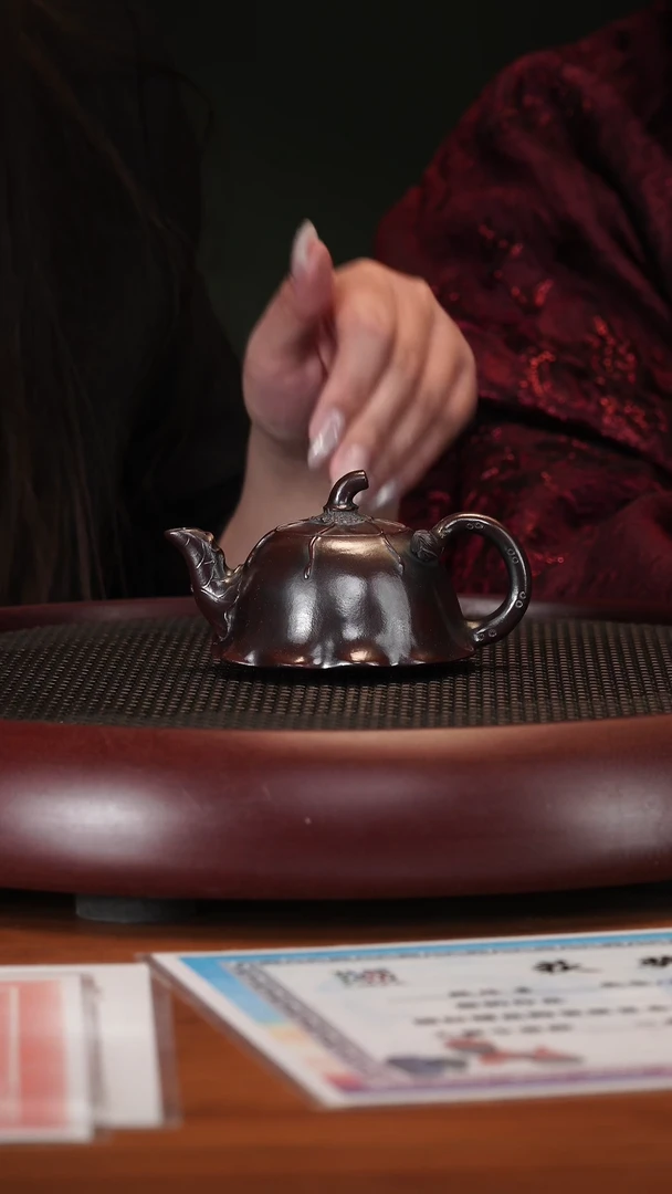 【闪购商品】紫砂茶壶2-41YLX莲子龙山古乌泥120cc