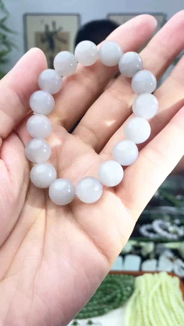 和田玉未镶嵌颈饰1