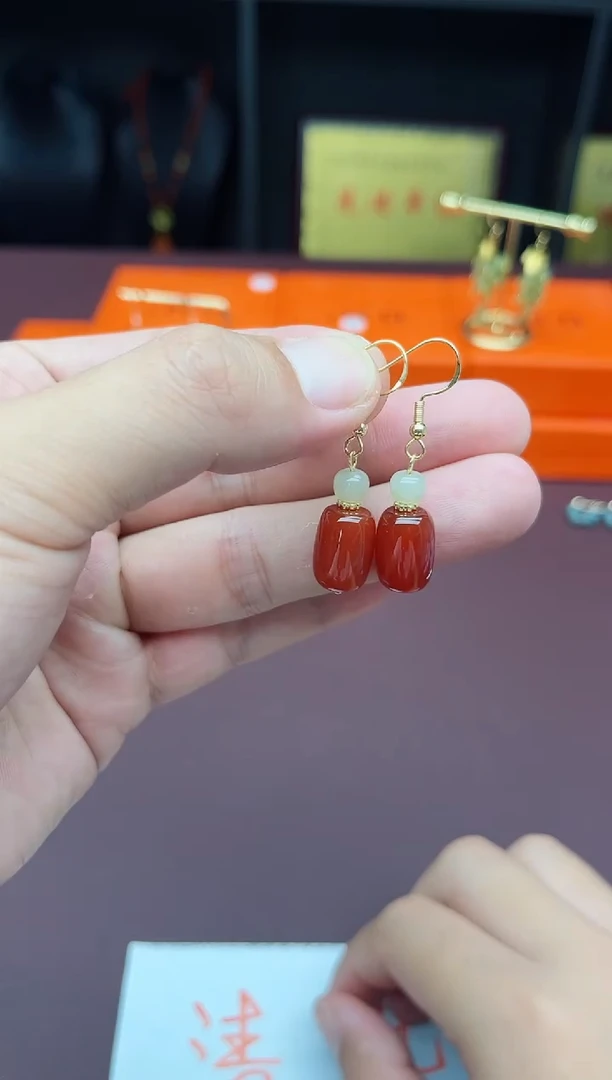 玛瑙/玉髓耳饰银S925镶嵌335000
