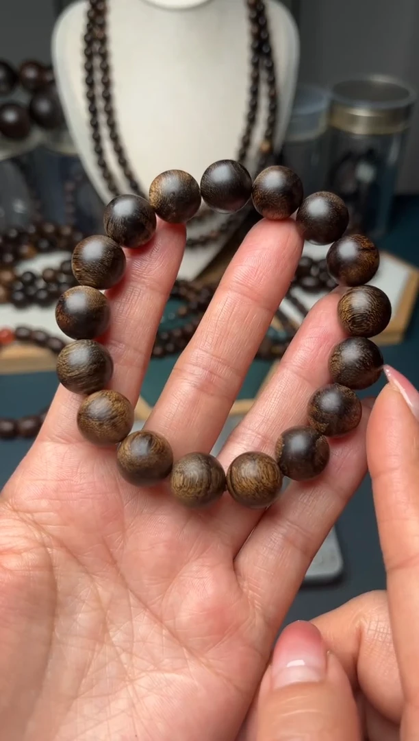 【闪购商品】沉香手串12mm越南芽庄白奇楠留疤