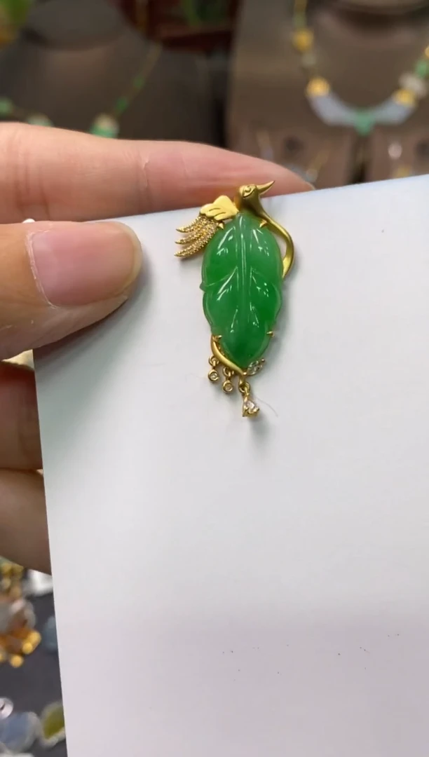 【闪购商品】翡翠颈饰18K金镶嵌净货14037