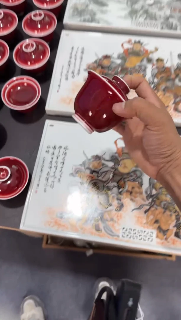 以笔为心，以瓷为纸。