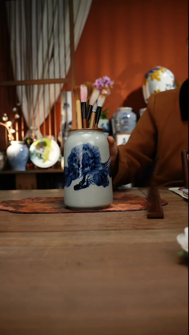 当代高温釉下彩手绘陶瓷餐具