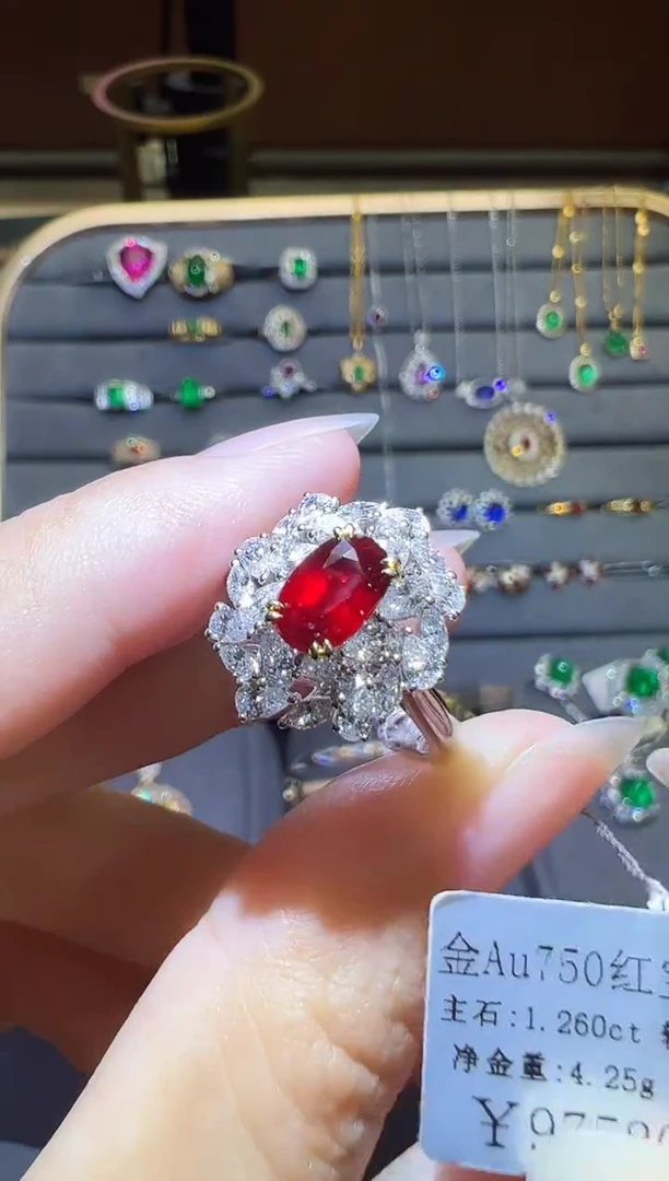 18K金镶嵌戒指红宝石1.26ct