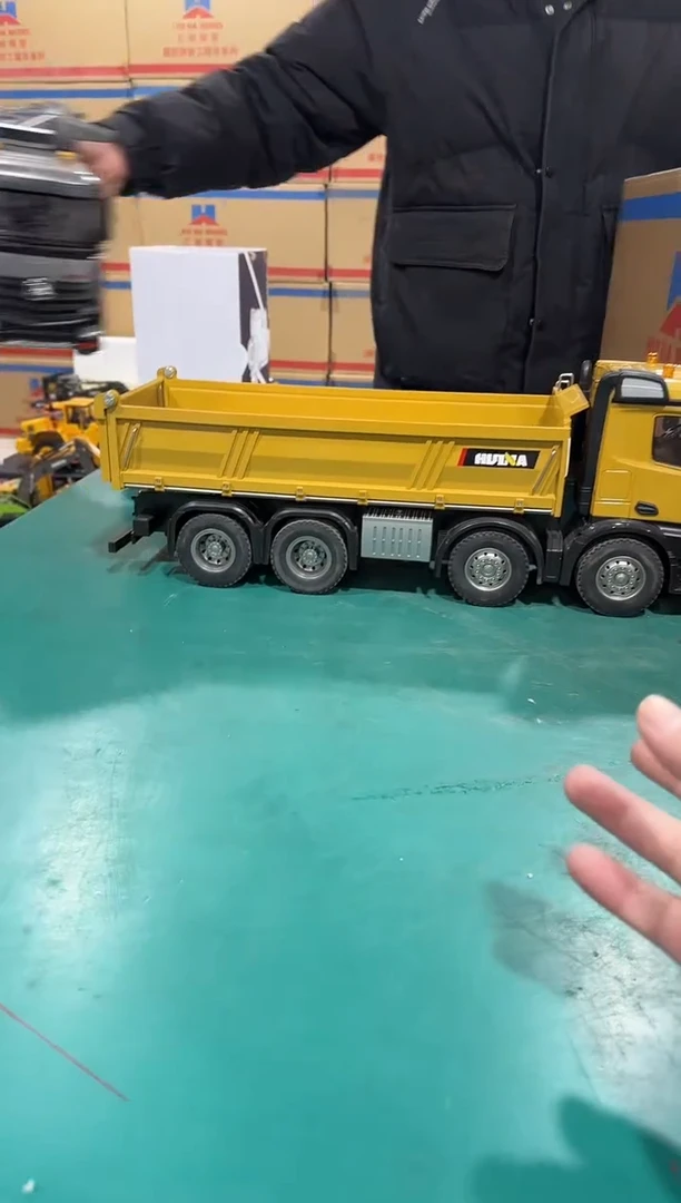 全新汇纳536八轮自卸车