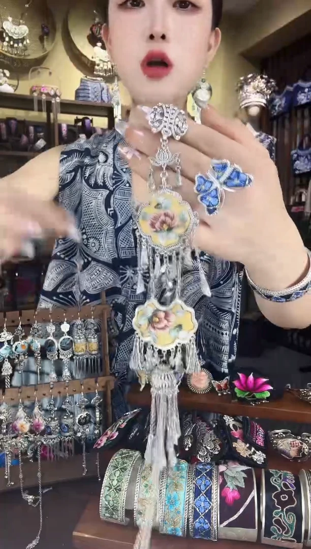 刺绣非遗刺绣民族风压襟