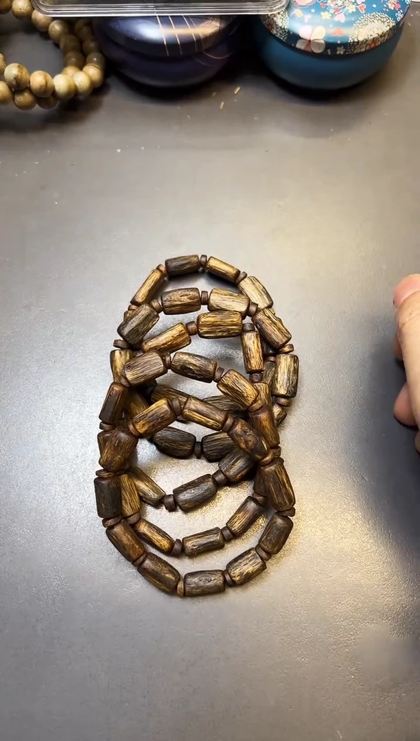 沉香手串海南莺歌绿树心油一代苗九分沉随形桶珠10克多样性发1条