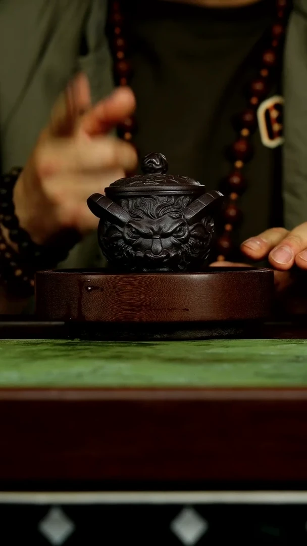 茶壶紫砂k46扭转乾坤石红手抓壶