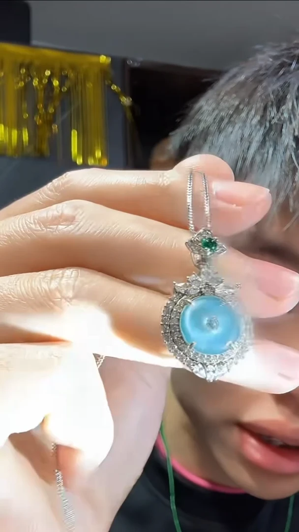 吊坠(不含链)未镶嵌翡翠多样性发其一不含链