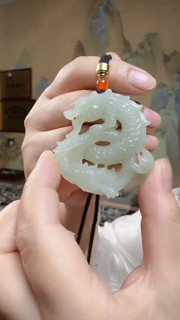 颈饰未镶嵌和田玉.