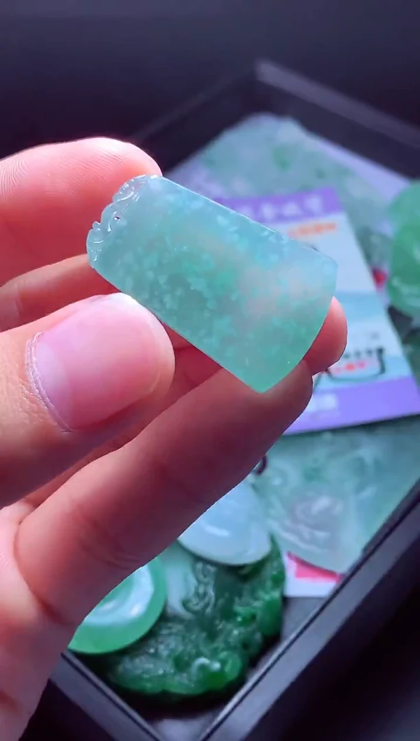 未镶嵌定制翡翠翡翠毛货定制558635