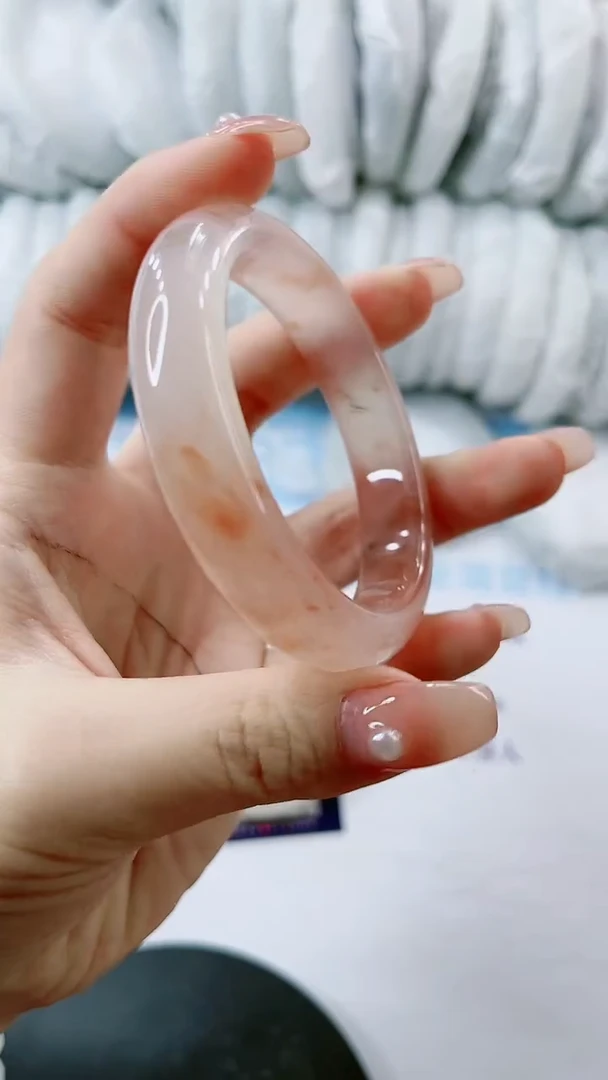 【闪购商品】石英质玉手镯未镶嵌0363867465多样性发货